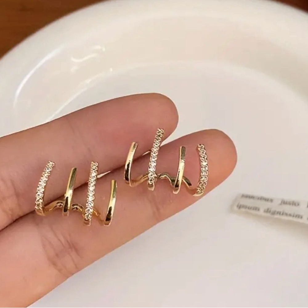 Unique Earrings - Picture 4 of 4